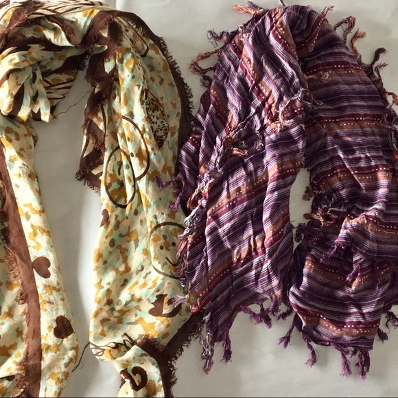5 scarf bundle - Picture 3 of 4